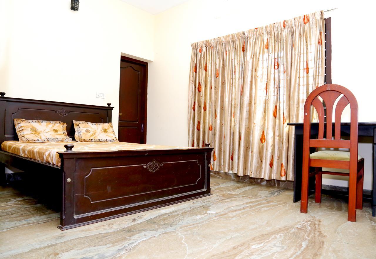 Daffodils Homestay Alappuzha Exteriör bild